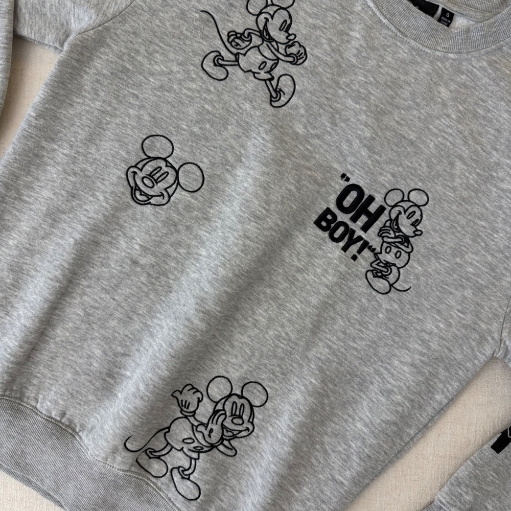 Disney Mickey Mouse Oh Boy Heather Gray Graphic Crewneck Sweatshirt Small - Picture 3 of 8